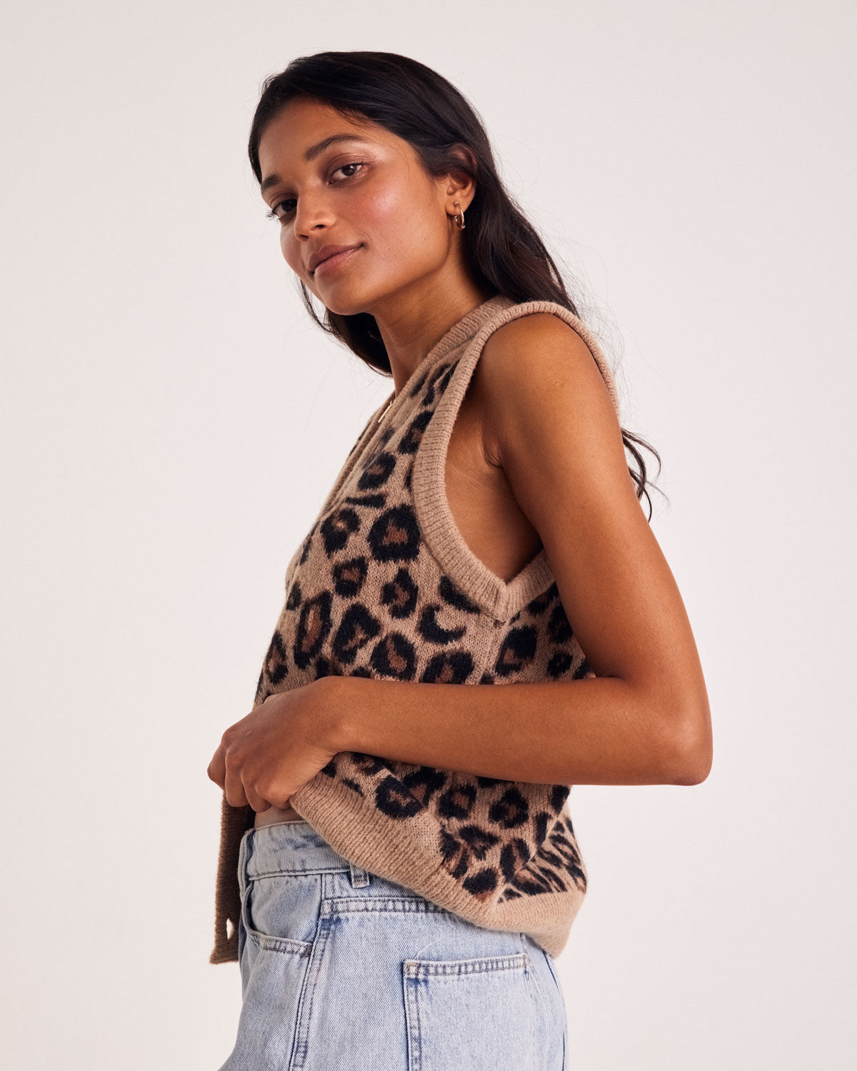 Constant leopard vest