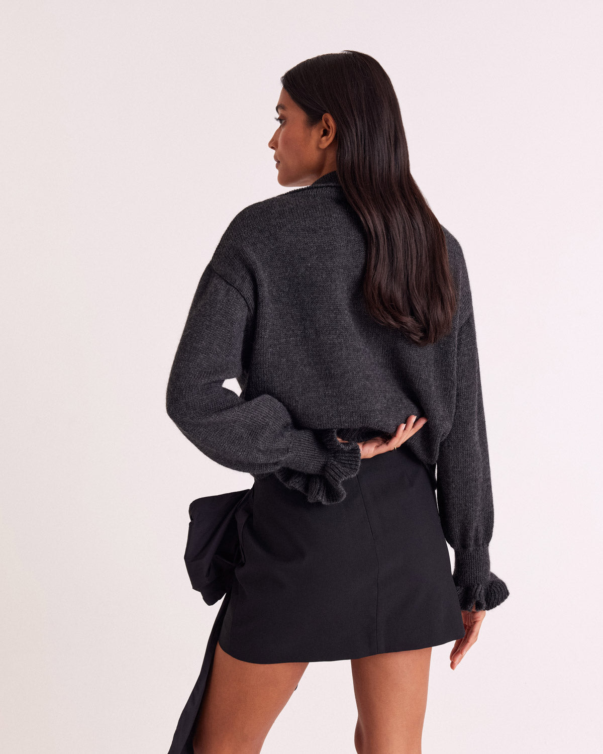 Dark heather grey Ophy sweater