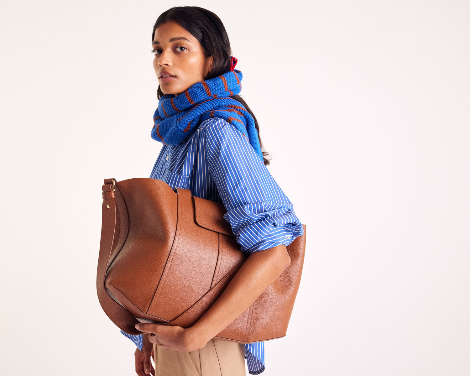 Gustave sweater with blue, cinnamon and red stripes