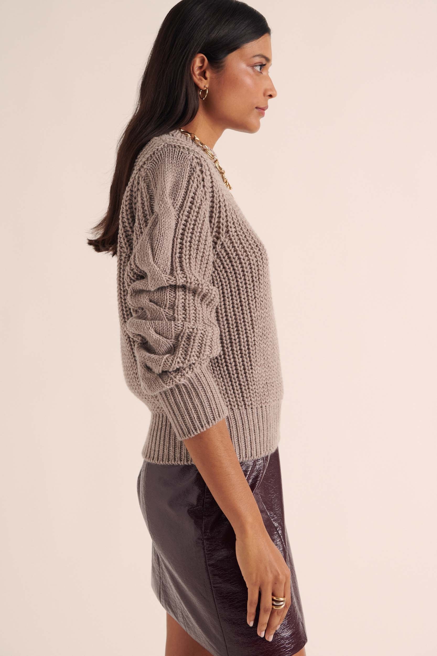 Andrew beige sweater