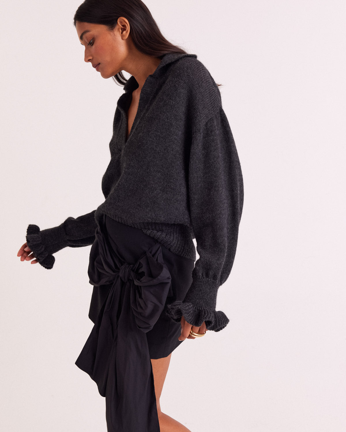 Dark heather grey Ophy sweater