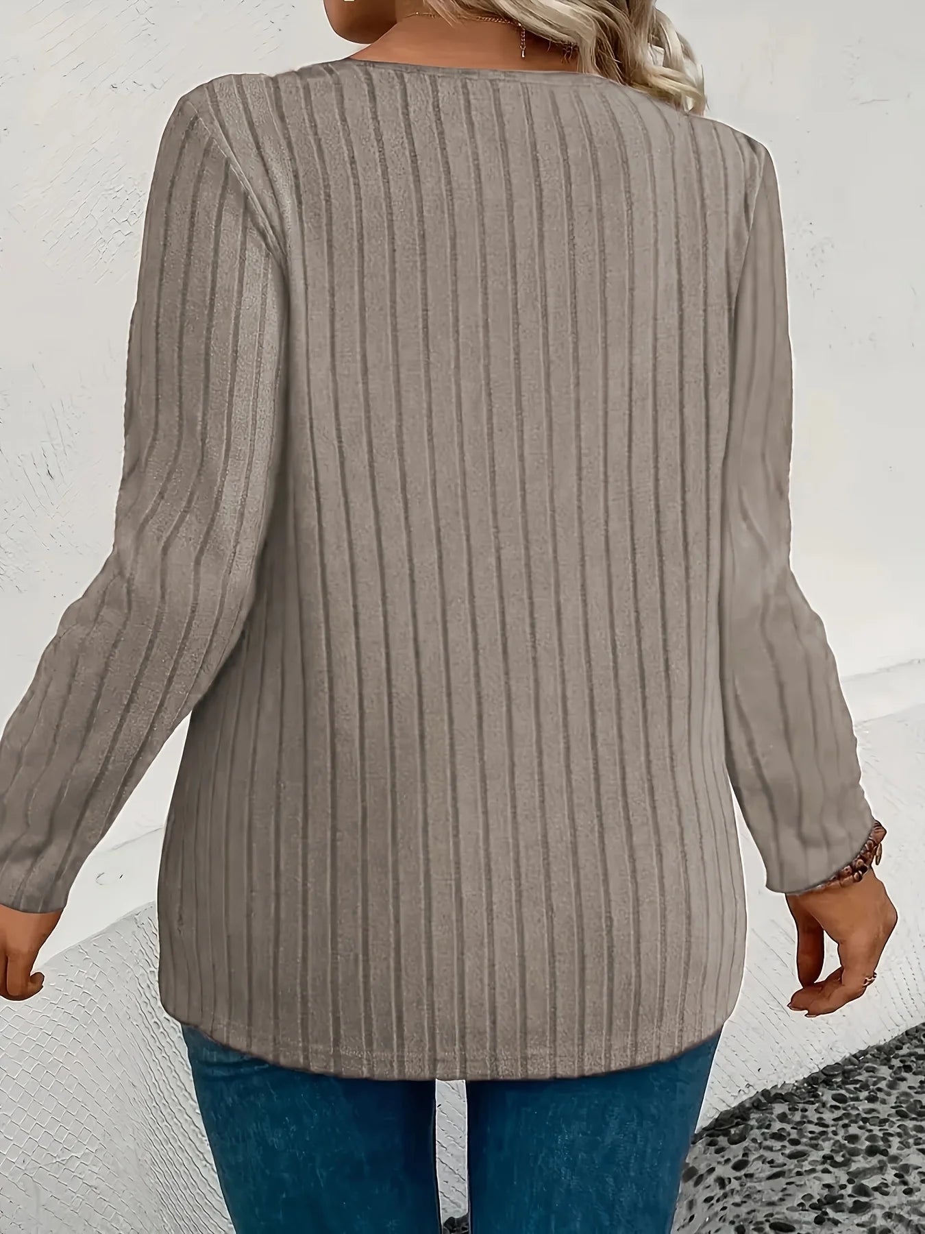 Janice – Haut élégant à manches longues à coupe ample